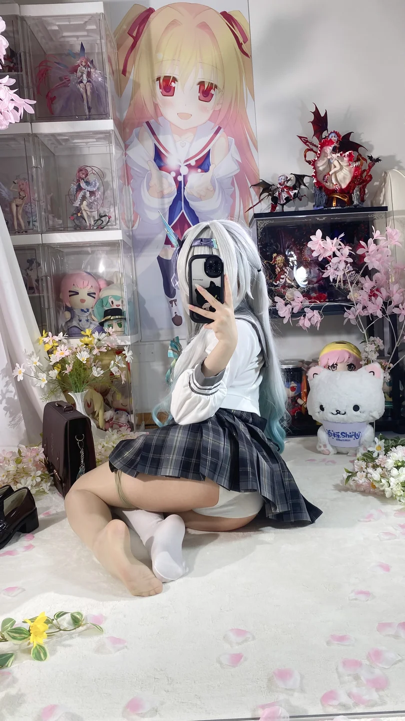 白栎Shirly - No.028 春日流萤 [130P,25V-7.23GB]01 tg@simisebaisi 【丝足阁】082.webp